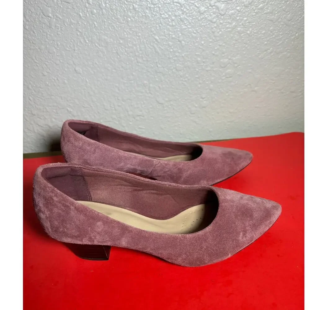 Clarks Heels Ultimate Comfort Collection Suede Blush Pink Women’s Size 8 Shoes